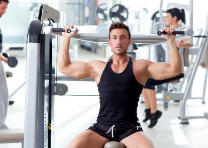 ejercicios para pecho gimnasio